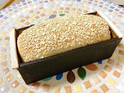オートミールといちじくのミニ食パン
